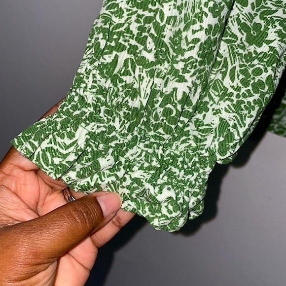 Goodthreads Ditsy Floral Smocked Blouse Top - Picture 12 of 12